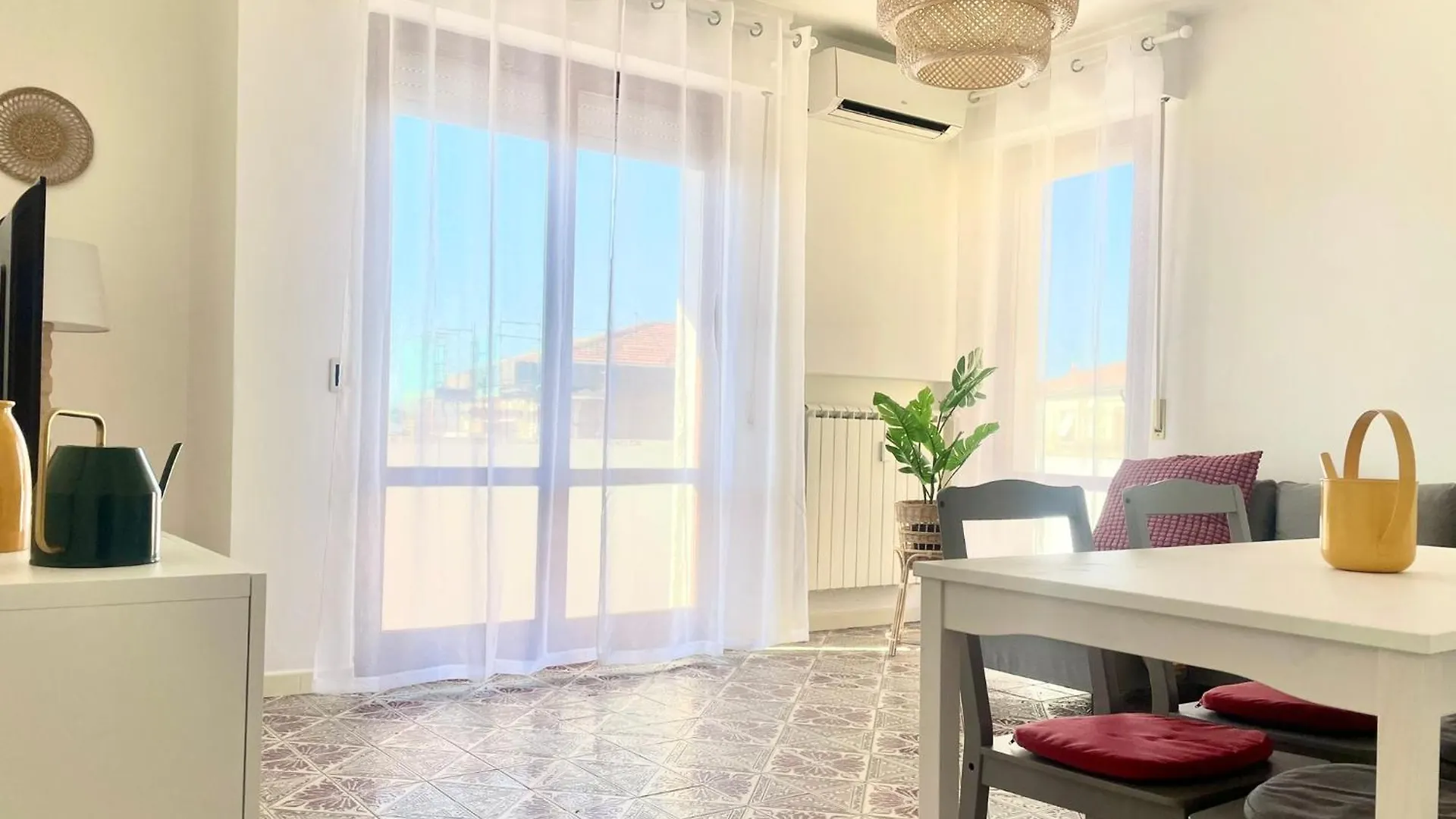 Landi 13 - Attico 2 Camere, Balcone, Parcheggio, Ascensore Πίζα Ιταλία