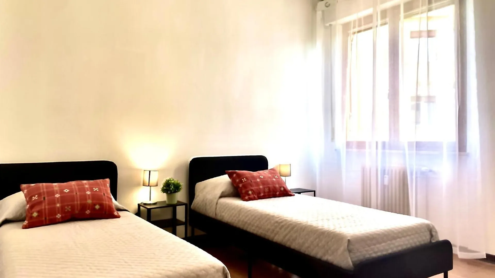 Landi 13 - Attico 2 Camere, Balcone, Parcheggio, Ascensore Πίζα Διαμέρισμα
